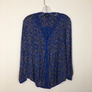 Lucky Brand Cream Blue Ikat Tribal V Neck Long Sleeve Top High Low Small